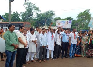 विरोधीपक्ष नेतेपदी आमदार विजय वडेट्टीवार यांच्या निवडीचा काॅग्रेसतर्फे गडचिराेलीत जल्लाेष