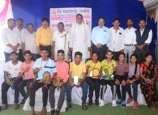सावली मॅरेथॉन स्पर्धत चामोर्शी चा नागेश्वर रस्से प्रथम तर मुलींमध्ये अमरावती ची निकिता म्हात्रे प्रथम