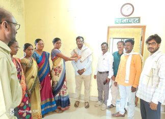 व्याहाड बुज ग्रामपंचायत तर्फे सुनील बोमनवार यांचा शाल श्रीफळ देऊन सत्कार