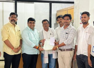चंद्रपूर मध्यवर्ती बँकेच्या व्याहाड खुर्द शाखेतून सहा कोटी सोळा लाखांचे पीक कर्ज संचालक रोहित बोम्मावार यांच्या हस्ते वाटप