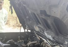 रस्त्यात बोलेरो पेटली…नागरिकांनी विझविली